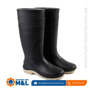 Bota Pega Forte de Seguridad: Calzado Impermeable y Robusto en PVC
